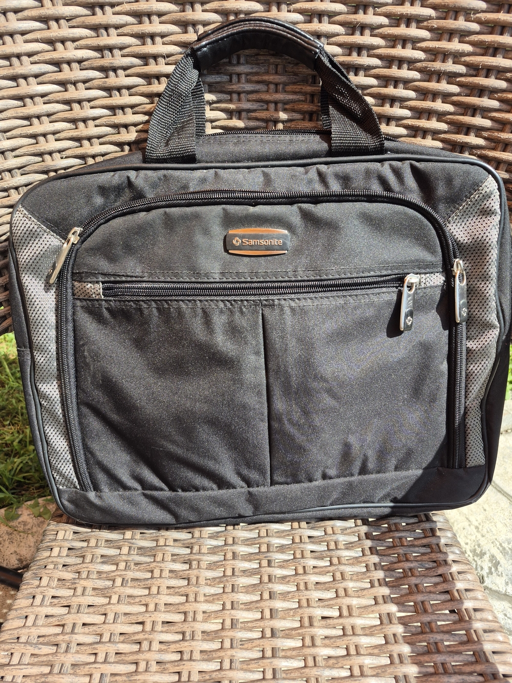 Samsonite Black Laptop Bag Briefcase 15.6" Work Case Mesh Accents - NO STRAP